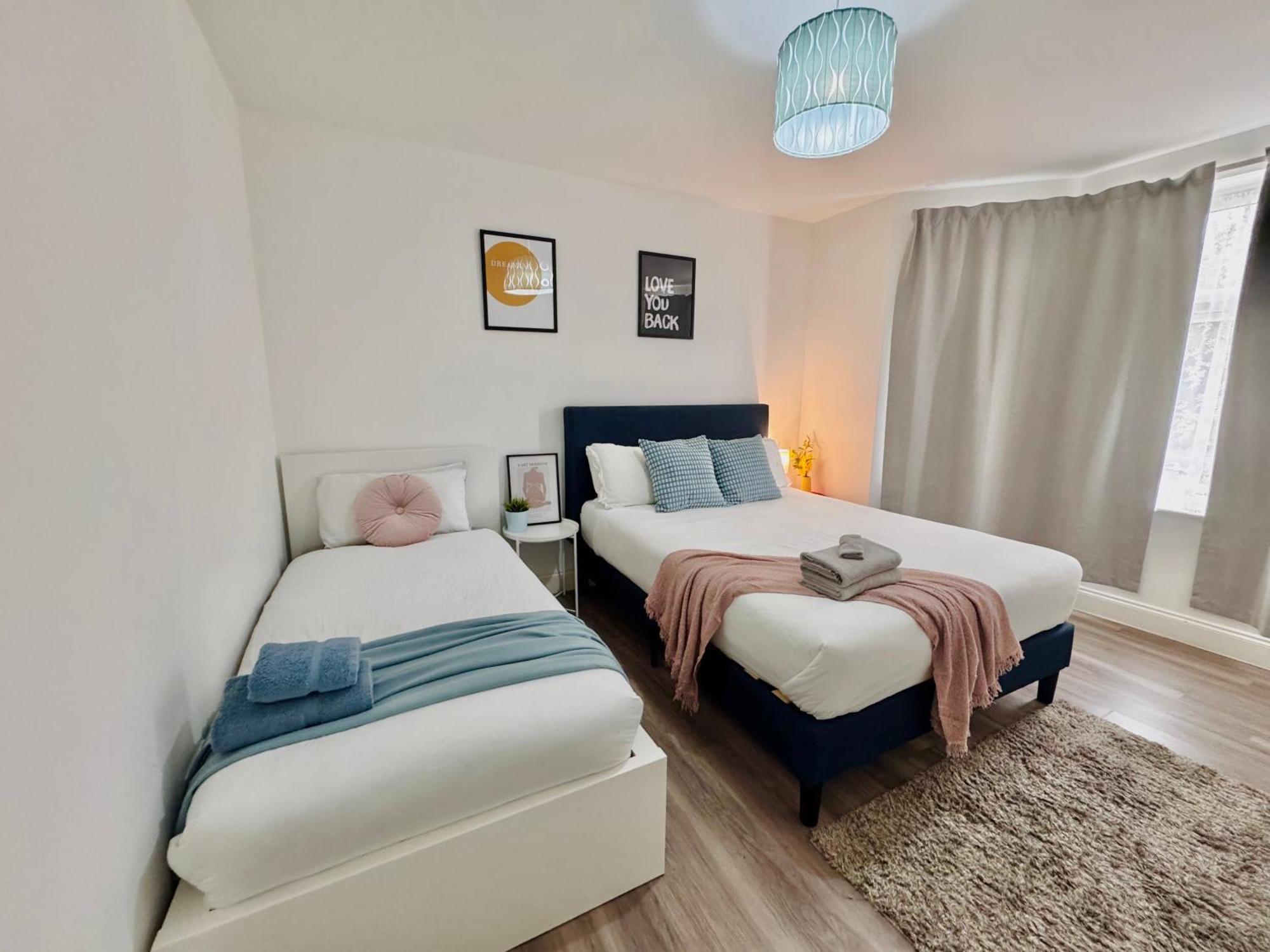 Cosy 1-Bed Flat 30Min To Central London & Parking Extérieur photo