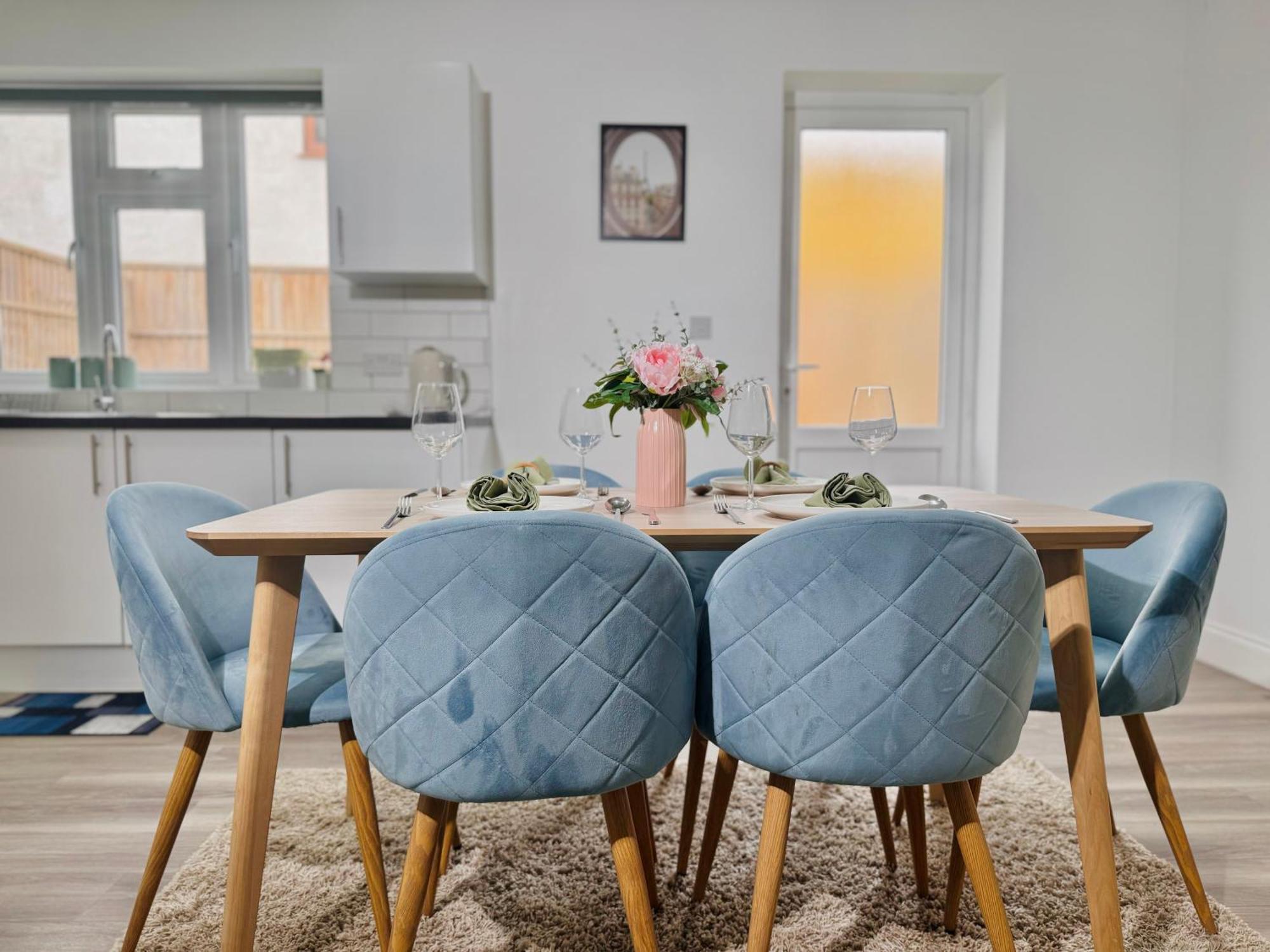 Cosy 1-Bed Flat 30Min To Central London & Parking Extérieur photo